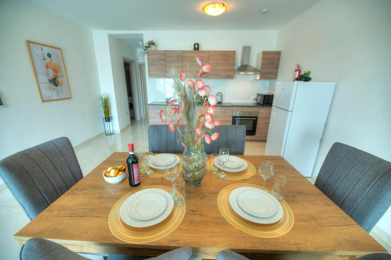 Gzira Seafront Beautifully Furnished 2 Bedrooms Gogzr-3 מראה חיצוני תמונה
